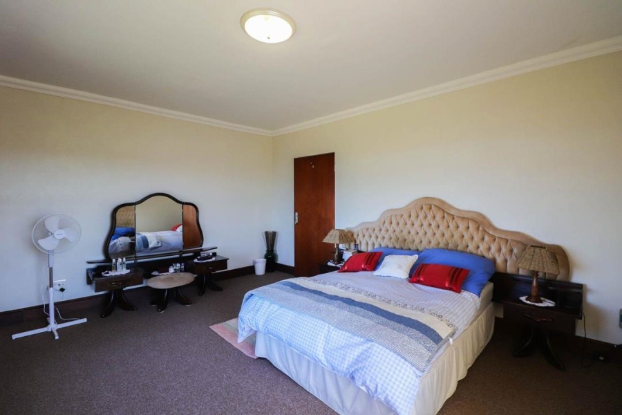 4 Bedroom Property for Sale in Stilbaai Wes Western Cape